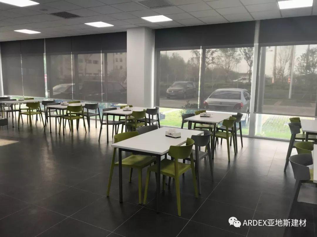 報名預(yù)約：百人高檔多功能培訓(xùn)教室\會議室\展廳可供出租