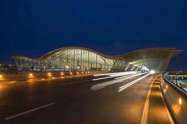 【案例分享】亞地斯雙系統(tǒng)打造質(zhì)感時(shí)尚交融的浦東機(jī)場長時(shí)停車庫